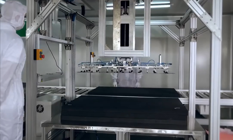 652bc28981bae.jpg tv assembly line -1.jpg